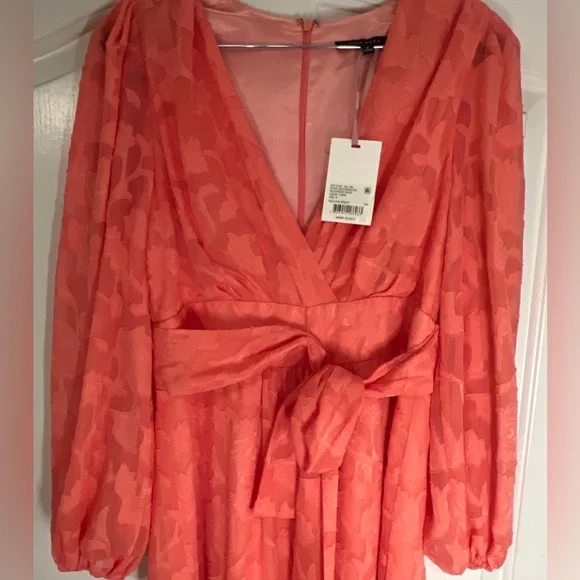 Alex Marie Coral Long Sleeve TieWaist VNeck Tiered Dress Women’s SZ 8 MSRP $158 - Picture 8 of 11
